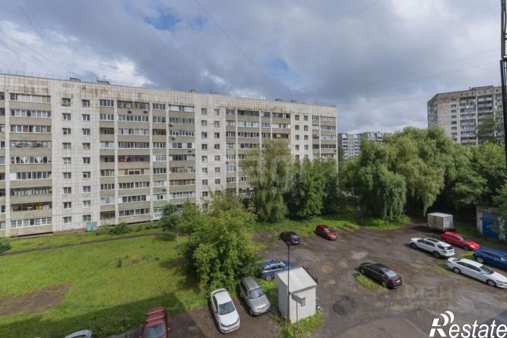 3-комн квартира ул Связистов, 11,  д. 11