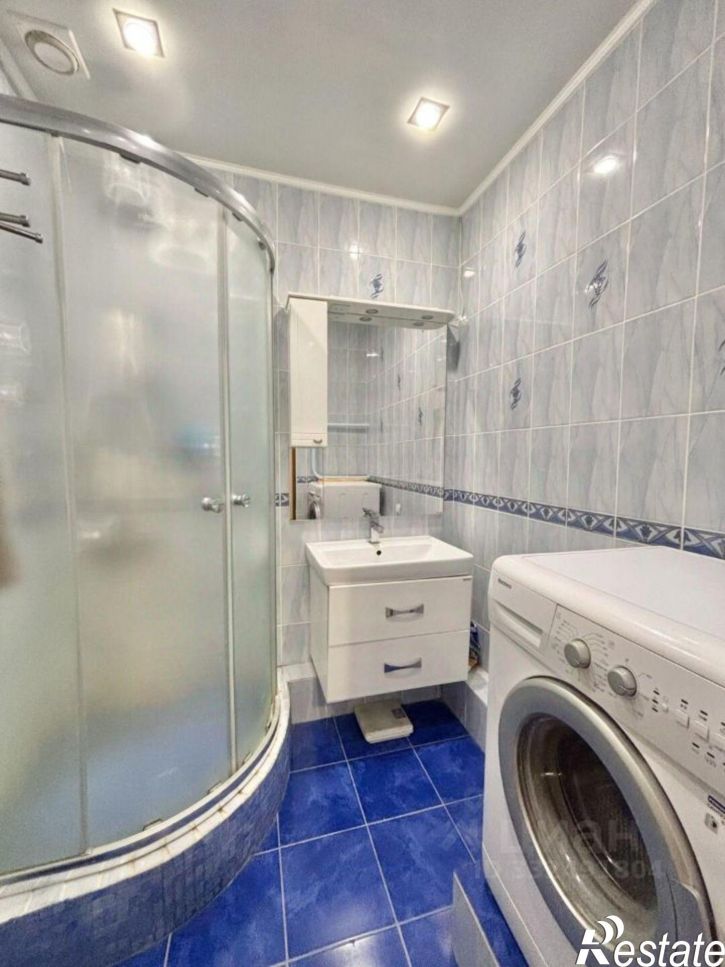 2-комн квартира пр-кт Декабристов, 2,  д. 2