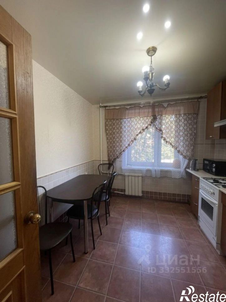 3-комн квартира ул Композитора Глинки, 11,  д. 11