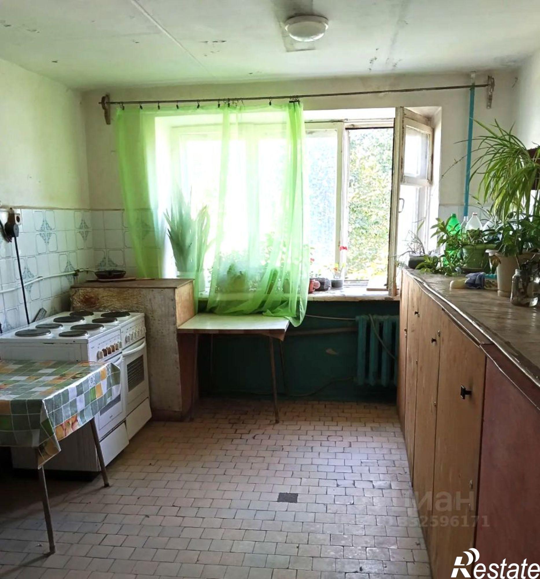 Купить комнату за 1 800 000 рублей на пр-кт Декабристов, 6
