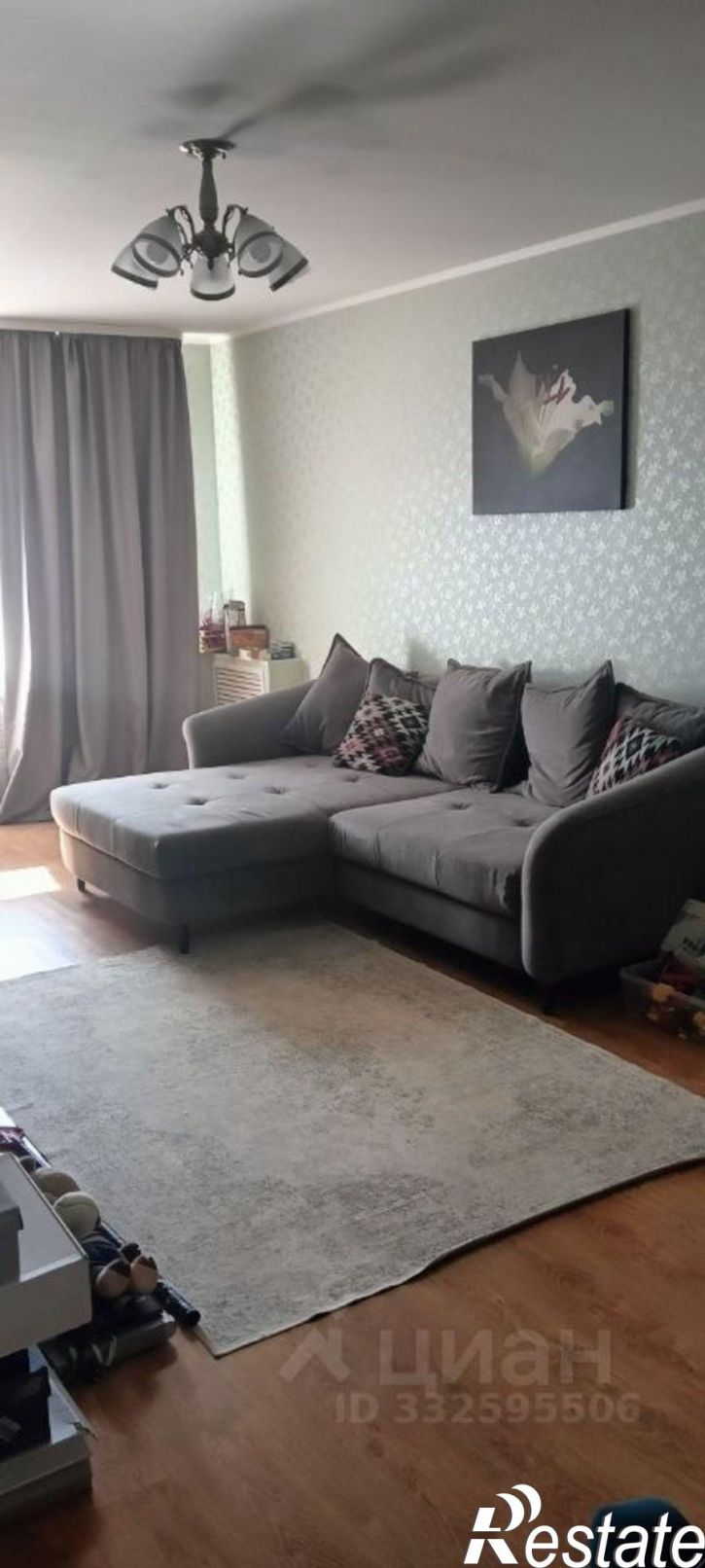 3-комн квартира ул Анри Барбюса, 60,  д. 60