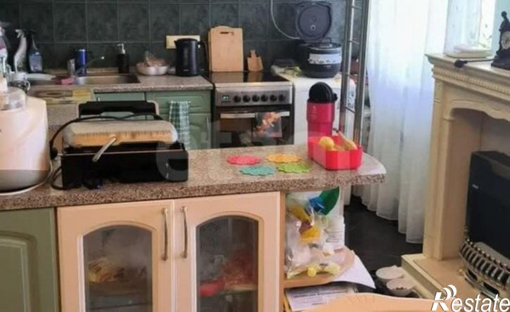 3-комн квартира ул Адмирала Ушакова, 36,  д. 36
