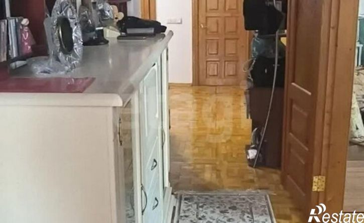 3-комн квартира ул Адмирала Ушакова, 36,  д. 36