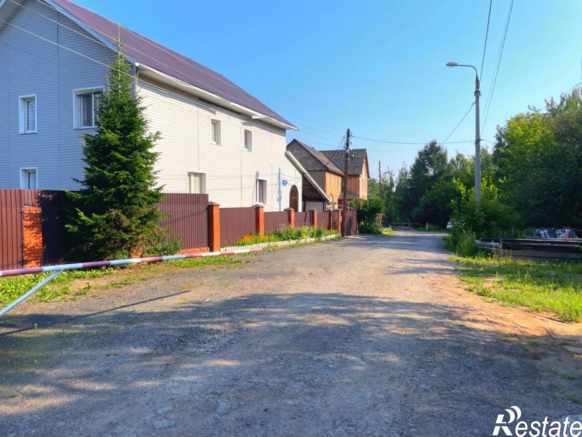 Купить дачу, дом, коттедж за 7 404 100 рублей на Труда улица, д.101