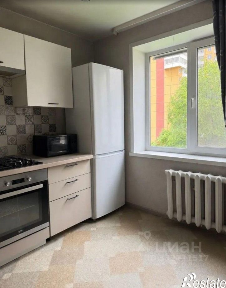 3-комн квартира ул Коминтерна, 20,  д. 20