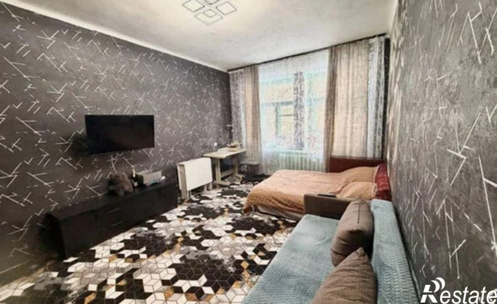 3-комн квартира ул Адмирала Ушакова, 7,  д. 7