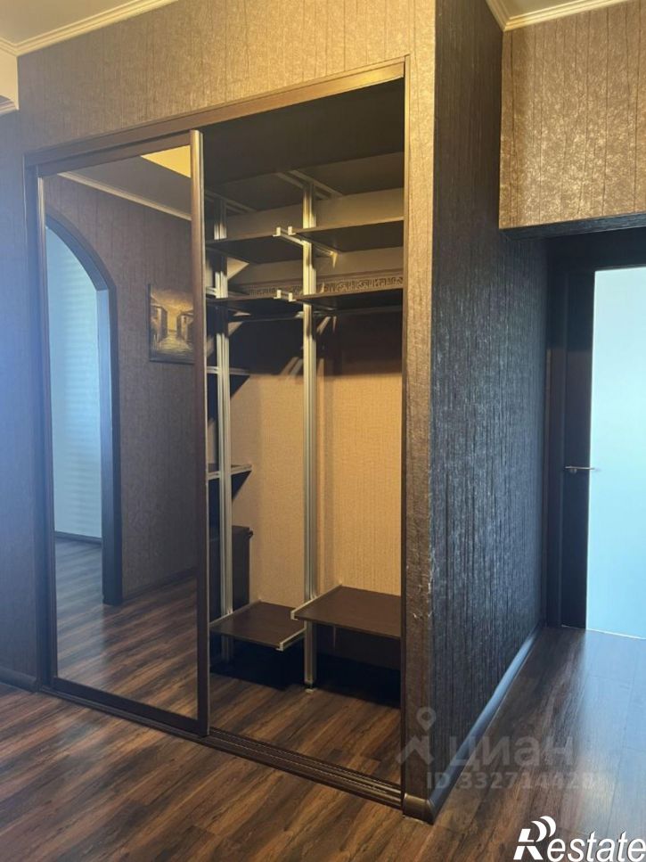 3-комн квартира ул Кировоградская, 52,  д. 52