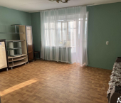 комната 61 кв м ул Карпинского, 27