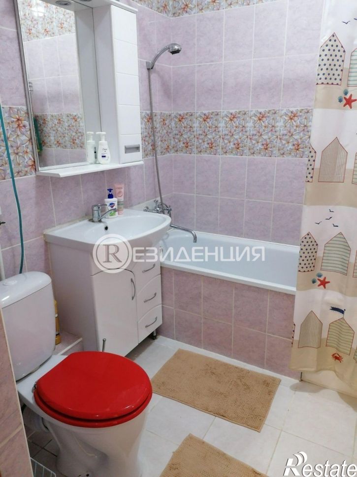3-комн квартира Холмогорская ул, 4г