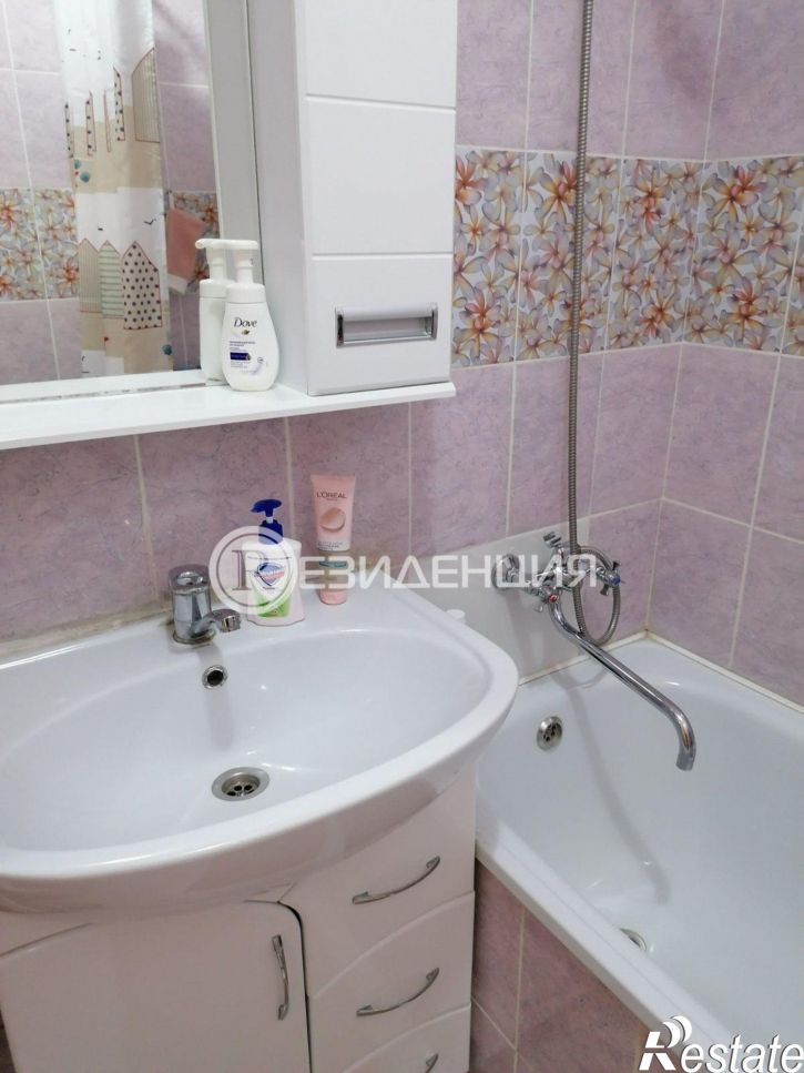 3-комн квартира Холмогорская ул, 4г