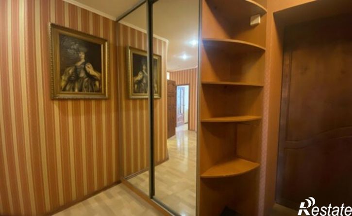 3-комн квартира ул Ленина, 100,  д. 100