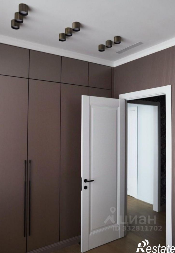 4-комн квартира ул Петропавловская, 52А,  д. 52А