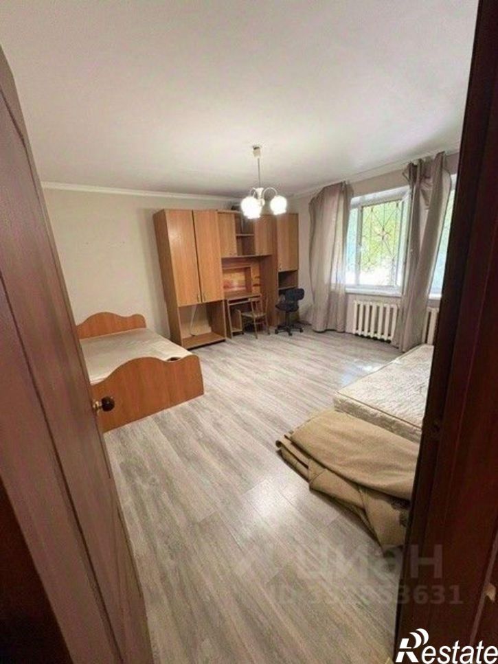 3-комн квартира ул Льва Шатрова, 35,  д. 35