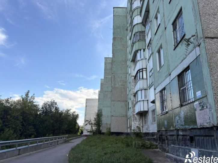 3-комн квартира ул Льва Шатрова, 35,  д. 35