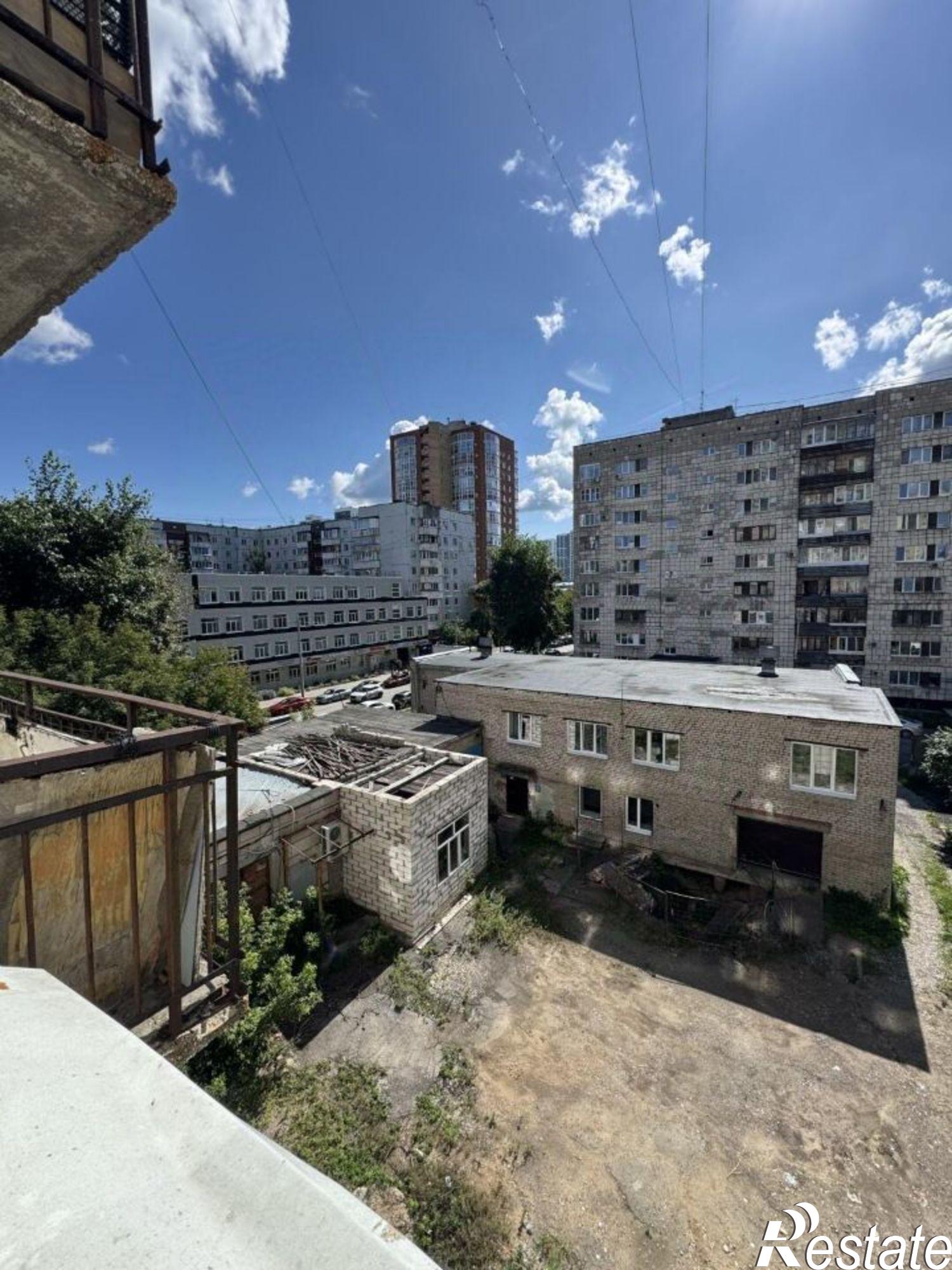 Купить комнату за 1 450 000 рублей на ул 25 Октября, 81