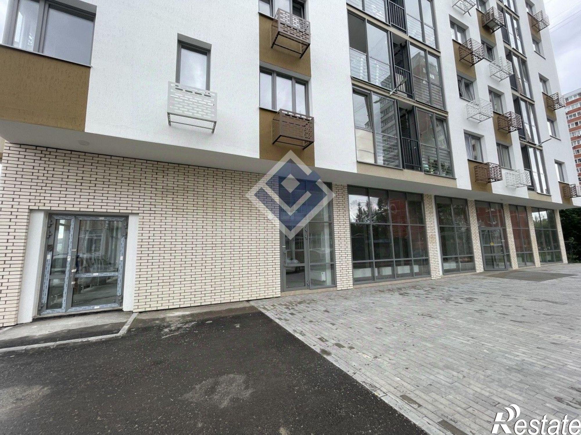 Сдать торговое помещение за 451 322 рублей на ул Семченко, 8