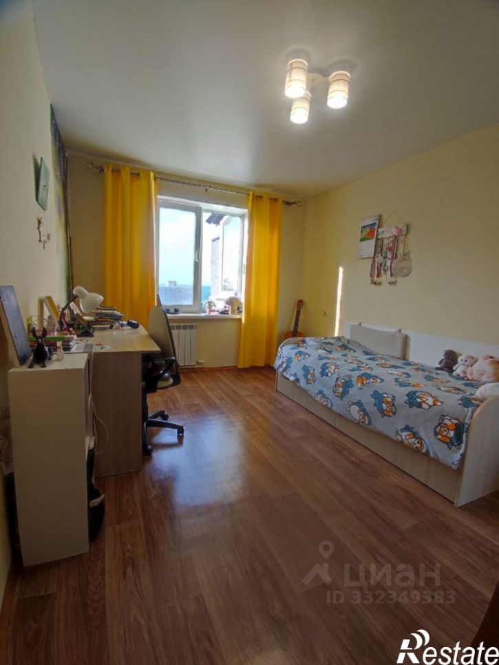 3-комн квартира ул Монастырская, 123,  д. 123