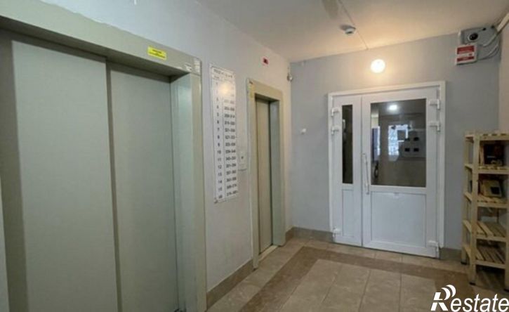 4-комн квартира ул Адмирала Ушакова, 21,  д. 21