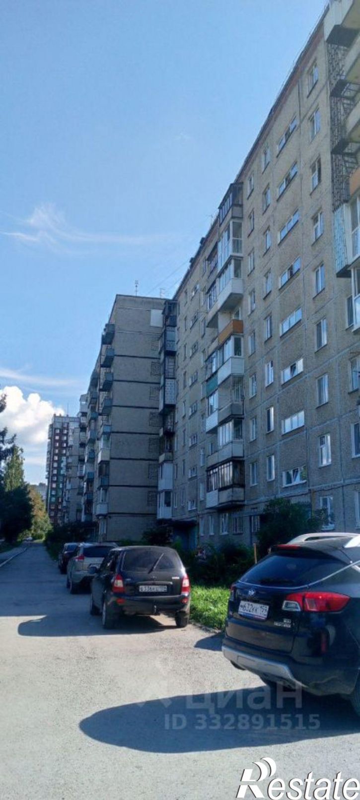 2-комн квартира ул Лаврова, 18/2,  д. 18/2