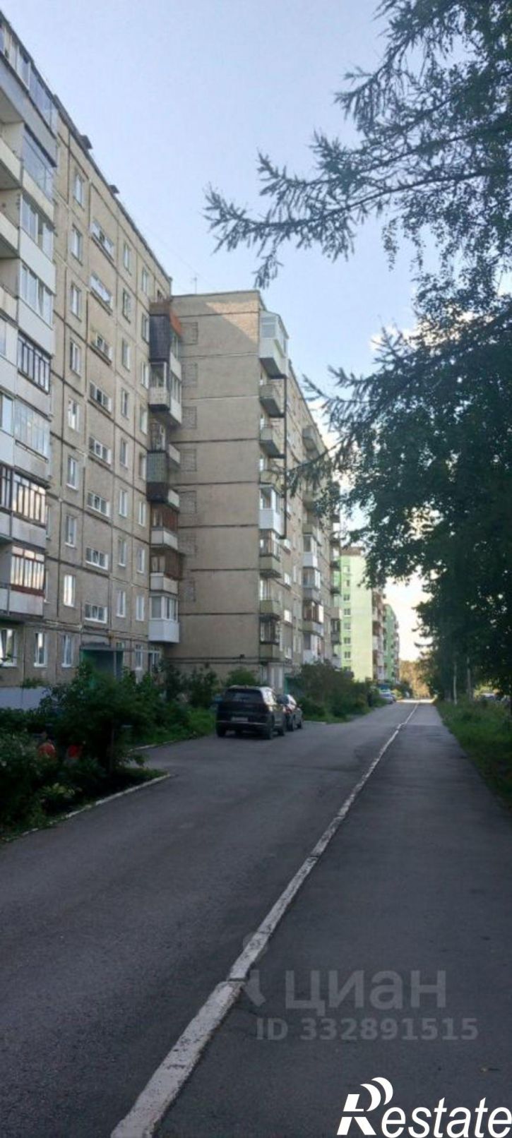 2-комн квартира ул Лаврова, 18/2,  д. 18/2