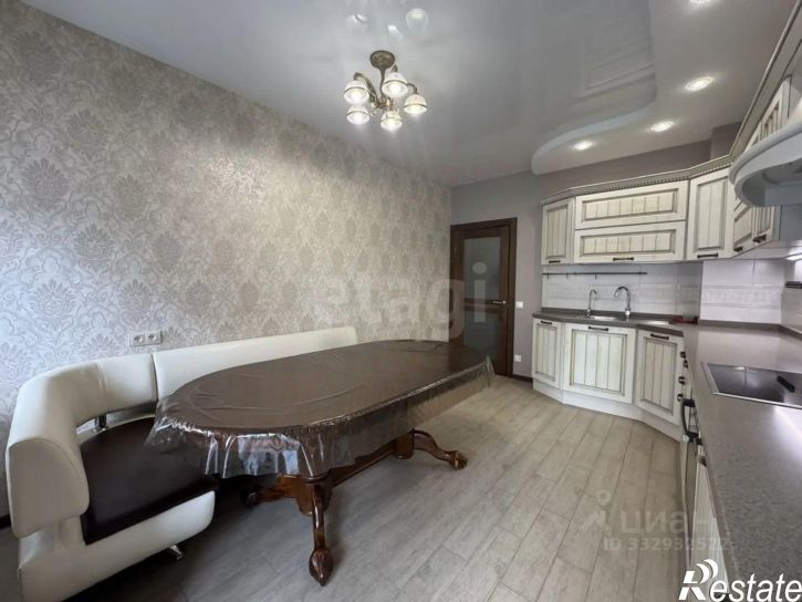 3-комн квартира ул Николая Островского, 64,  д. 64