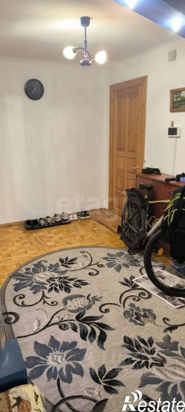 3-комн квартира ул Адмирала Ушакова, 36,  д. 36