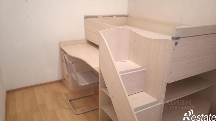 3-комн квартира ул Локомотивная, 8,  д. 8