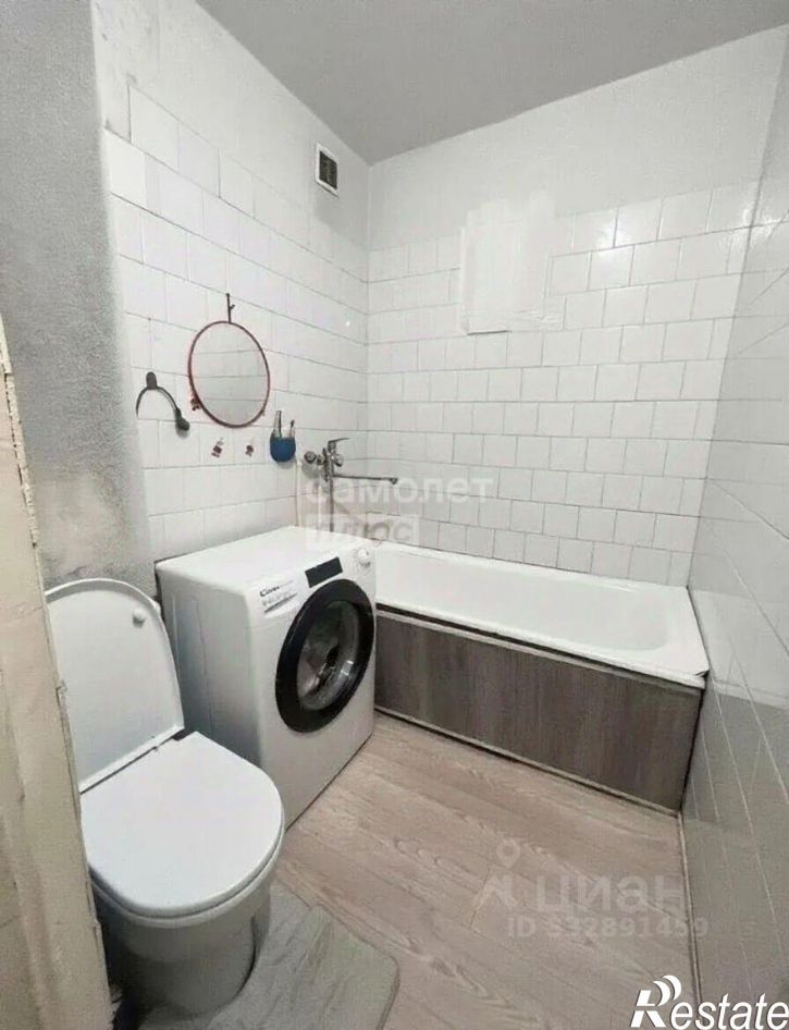 2-комн квартира ул Космонавта Леонова, 12,  д. 12
