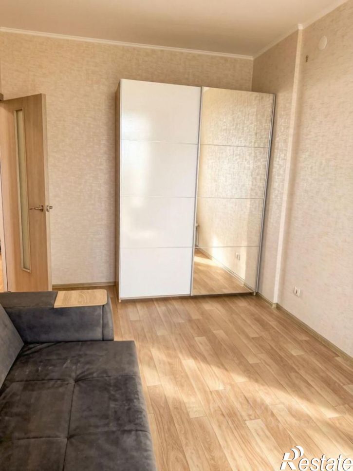 1-комн квартира б-р Гагарина, 74В,  д. 74В