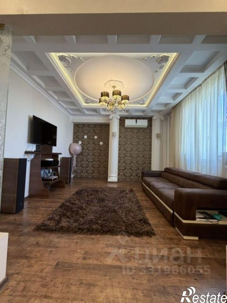 4-комн квартира ул Луначарского, 15,  д. 15