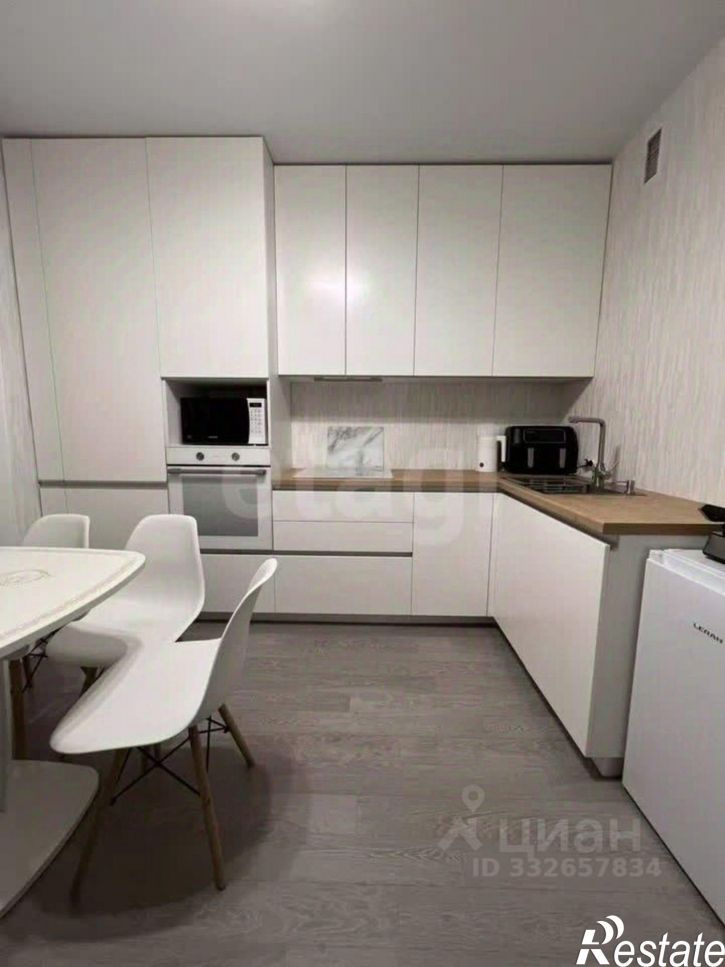 2-комн квартира ул Сапфирная, 15,  д. 15