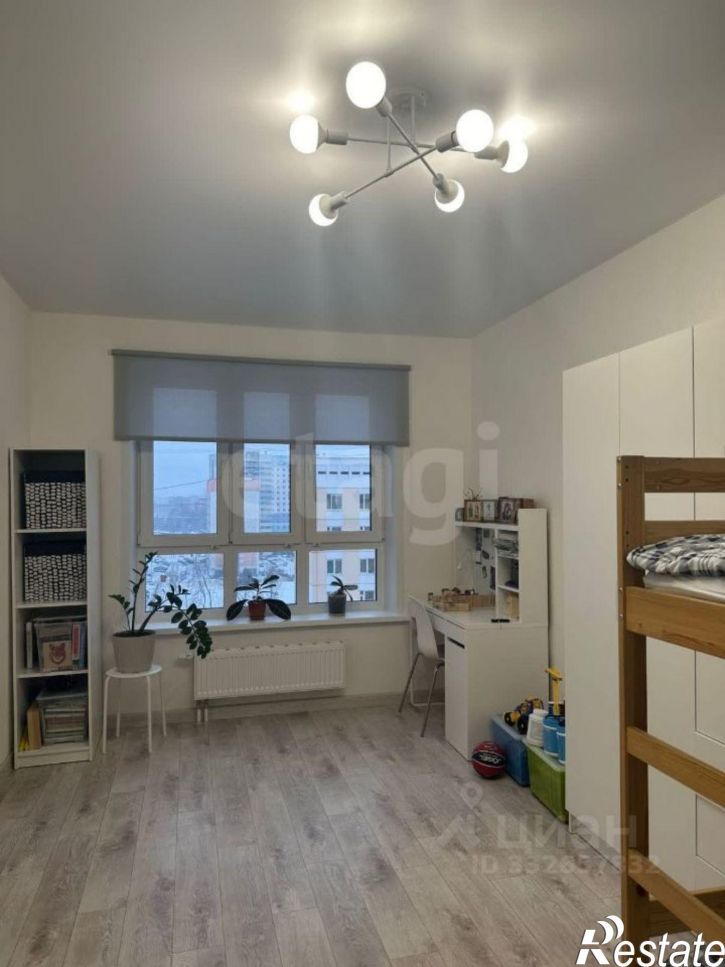 3-комн квартира ул Ползунова, 4,  д. 4