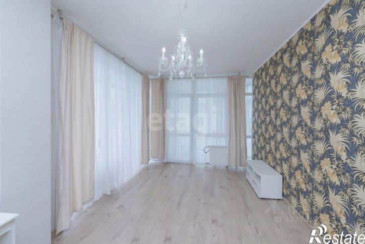 4-комн квартира ул Уинская, 17,  д. 17