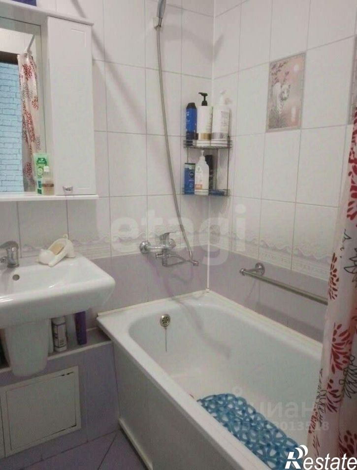 2-комн квартира ул Камышинская, 11,  д. 11