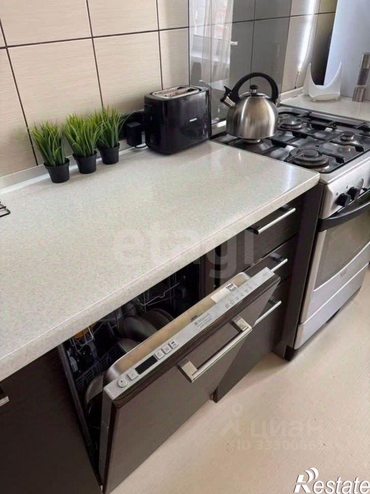 3-комн квартира ул Танцорова, 35,  д. 35