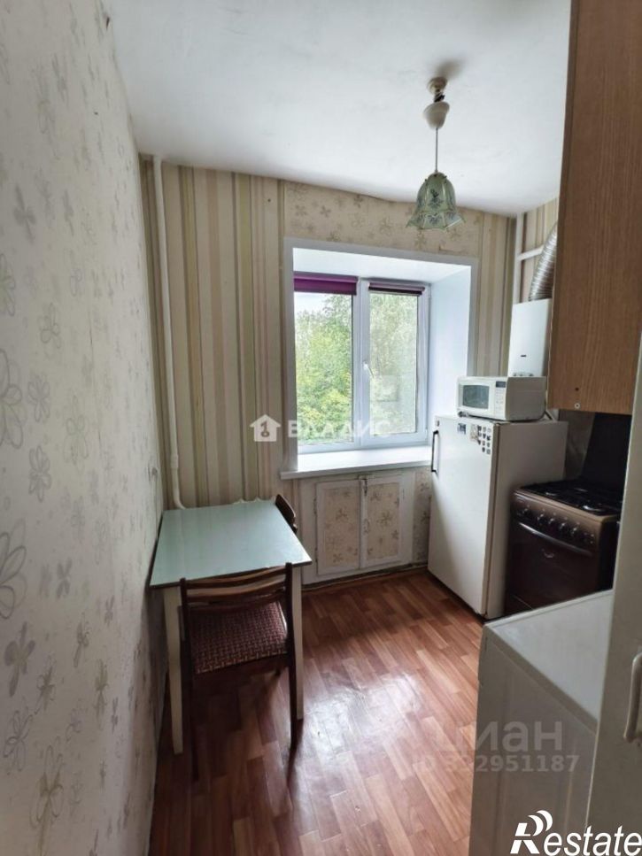 1-комн квартира ул Белозерская, 8,  д. 8