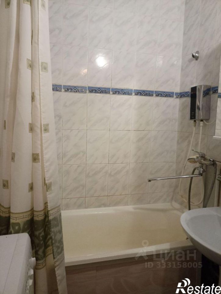 2-комн квартира ул Архитектора Свиязева, 8,  д. 8