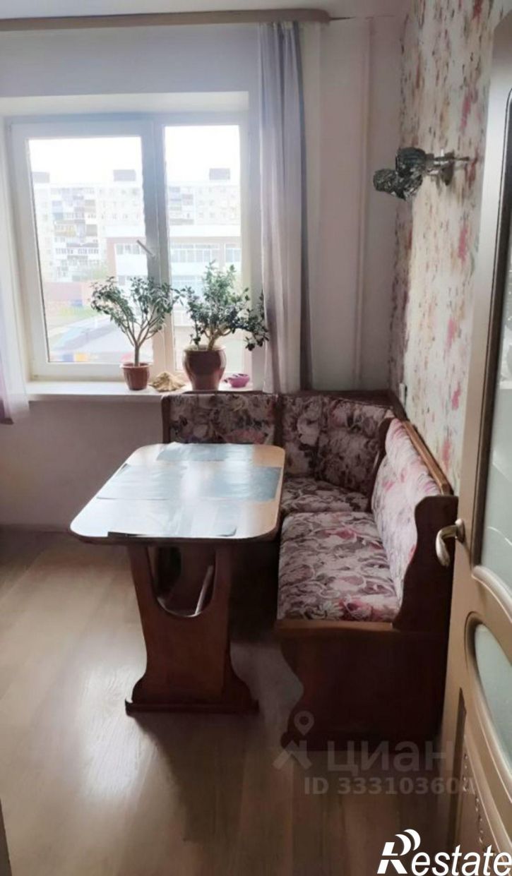 3-комн квартира пр-кт Декабристов, 33,  д. 33