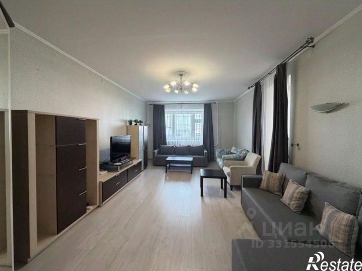 4-комн квартира ул Металлистов, 8,  д. 8