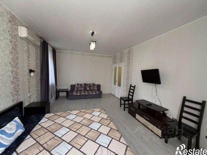 4-комн квартира ул Металлистов, 8,  д. 8