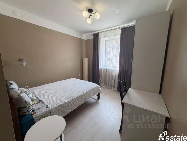 4-комн квартира ул Металлистов, 8,  д. 8