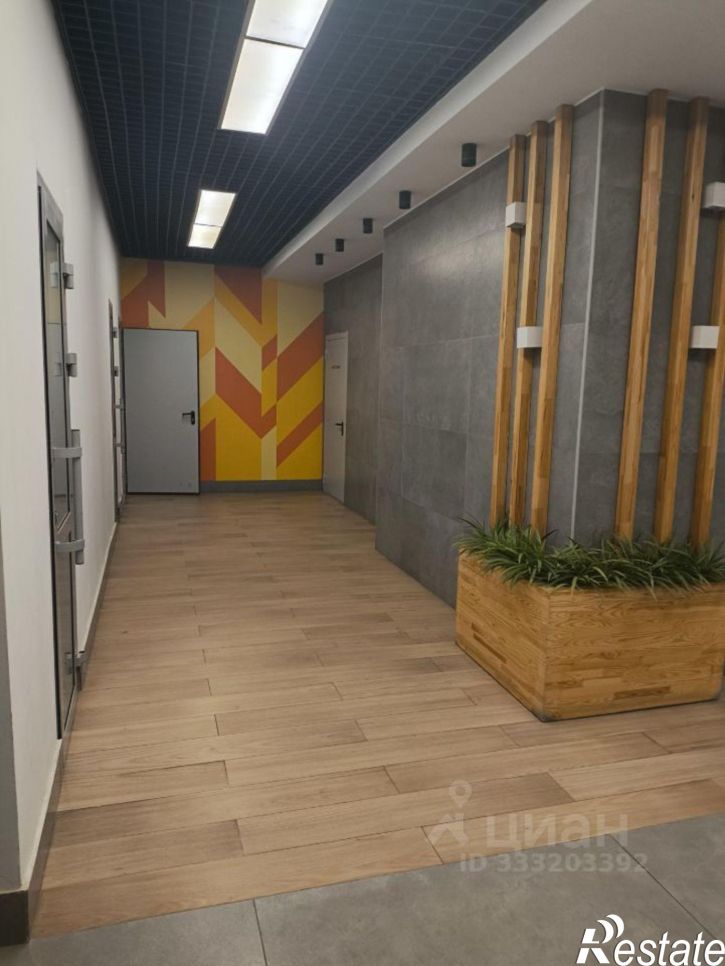 4-комн квартира ул Локомотивная, 1а,  д. 1а