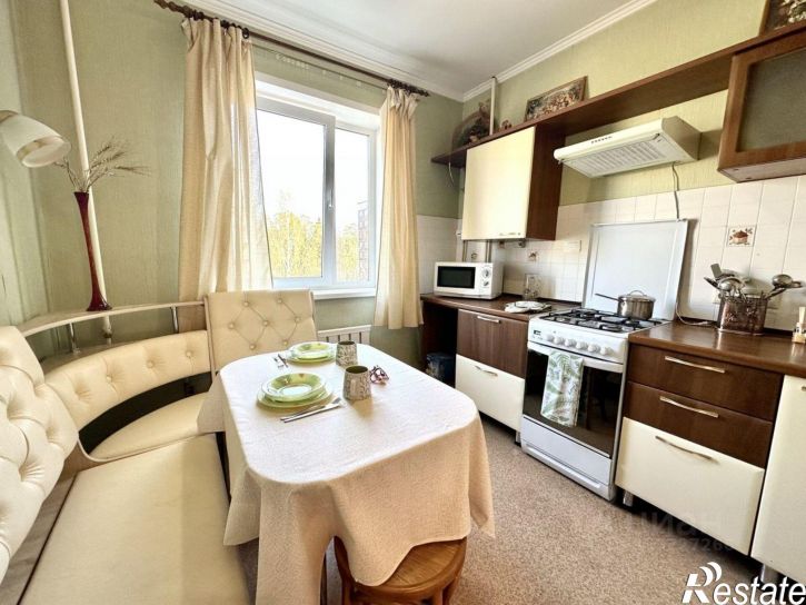 2-комн квартира ул Адмирала Ушакова, 59 1,  д. 59 1,  к. 1
