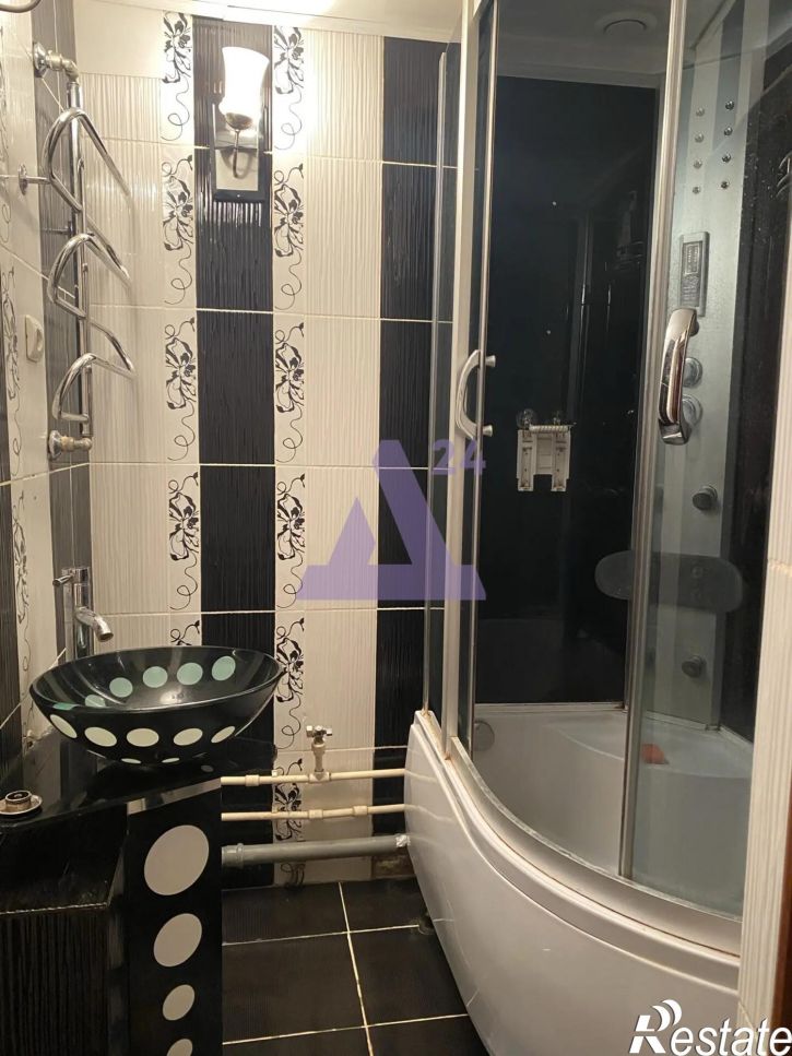 2-комн квартира улица Мира, дом 126А