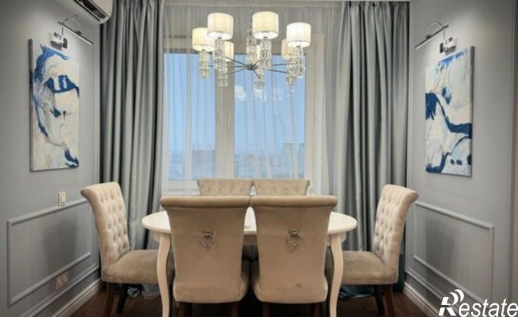 4-комн квартира ул Революции, 48б,  д. 48б