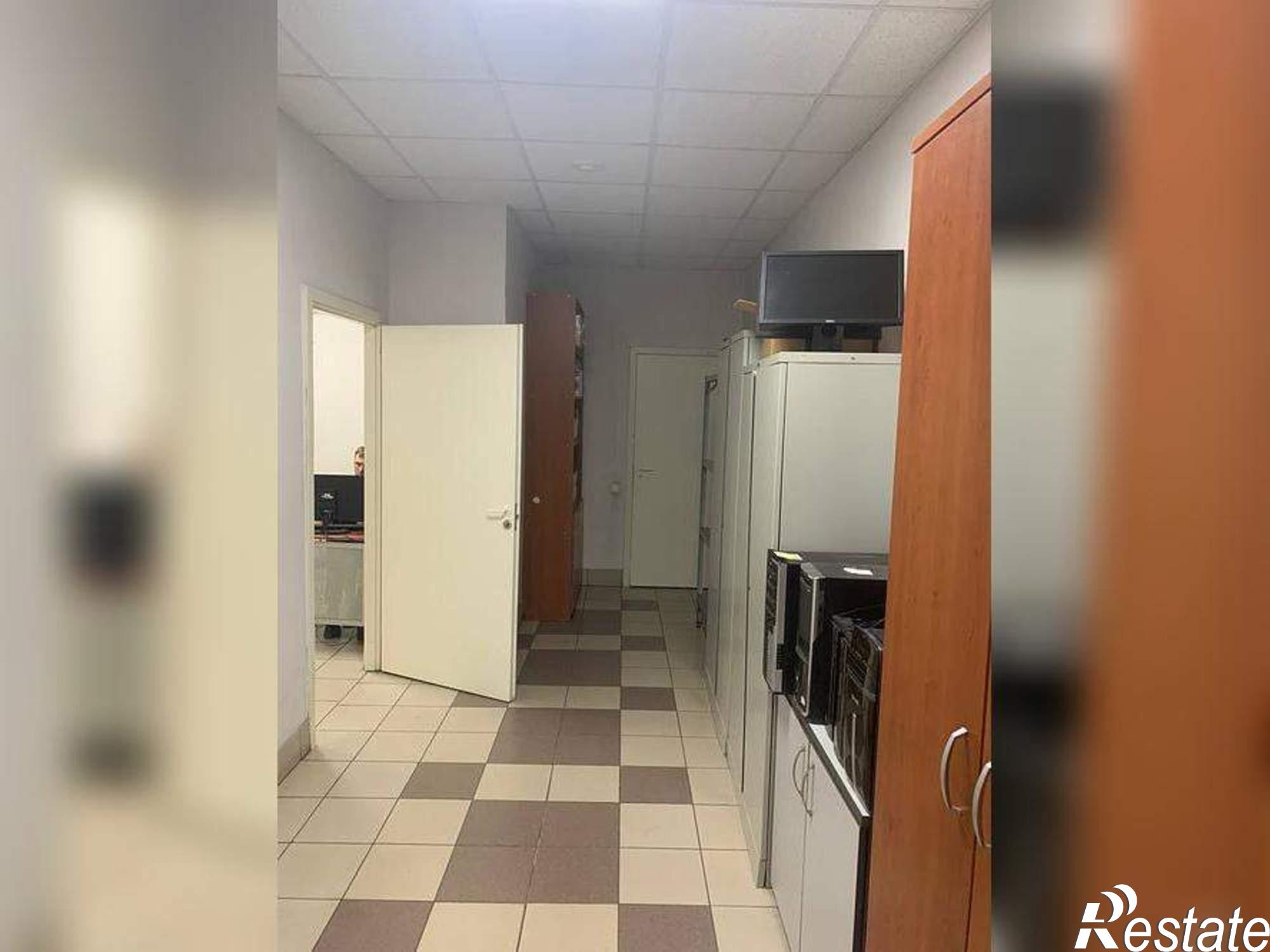 Купить офис, помещение под офис за 14 500 000 рублей на Карпинского улица, д.17