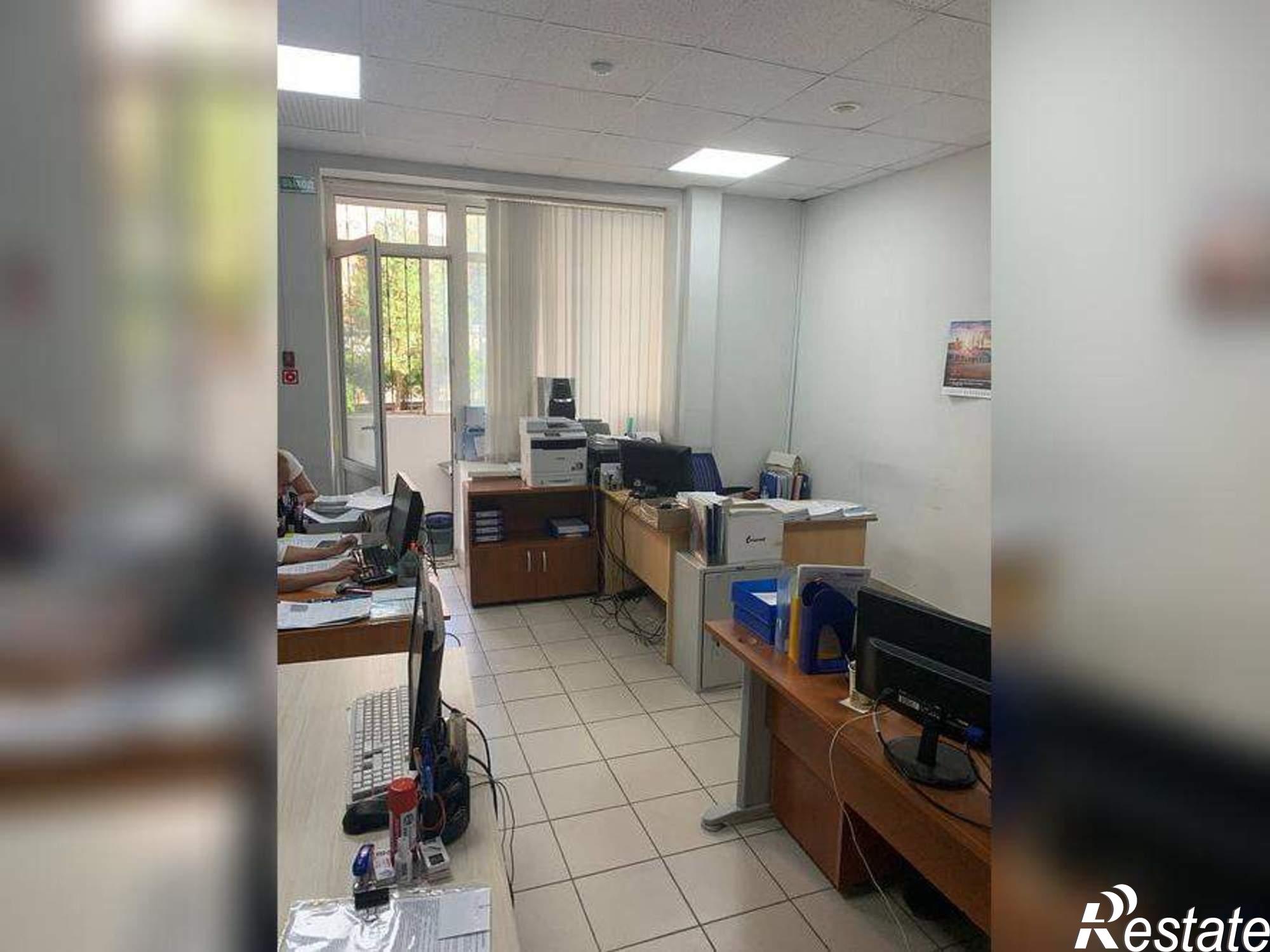 Купить офис, помещение под офис за 14 500 000 рублей на Карпинского улица, д.17