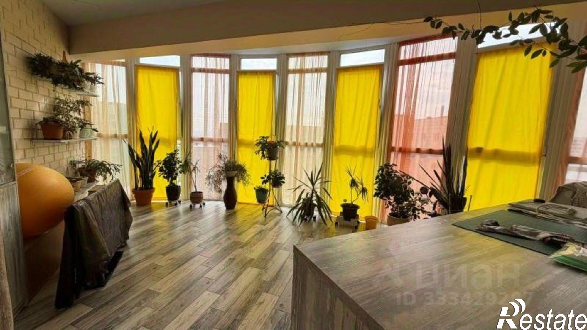 Купить квартиру за 11 990 000 рублей на ул КИМ, 63