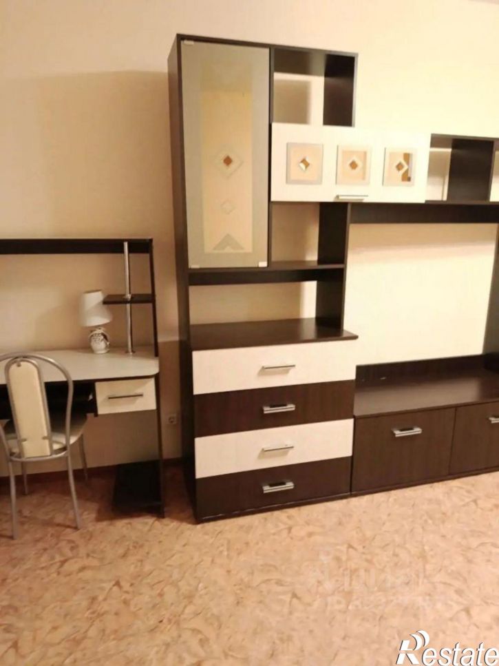 1-комн квартира ул Красные Казармы, 64,  д. 64