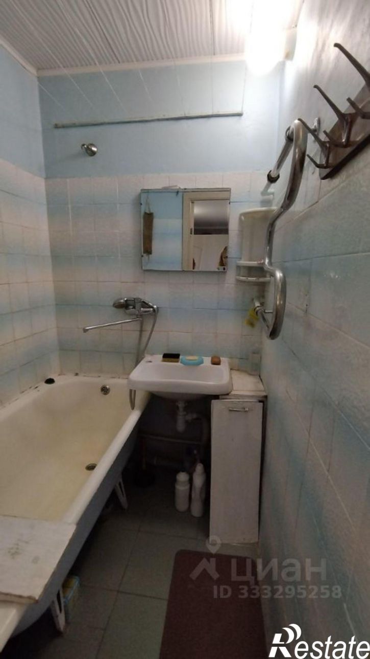 2-комн квартира Парковый пр-кт, 8,  д. 8